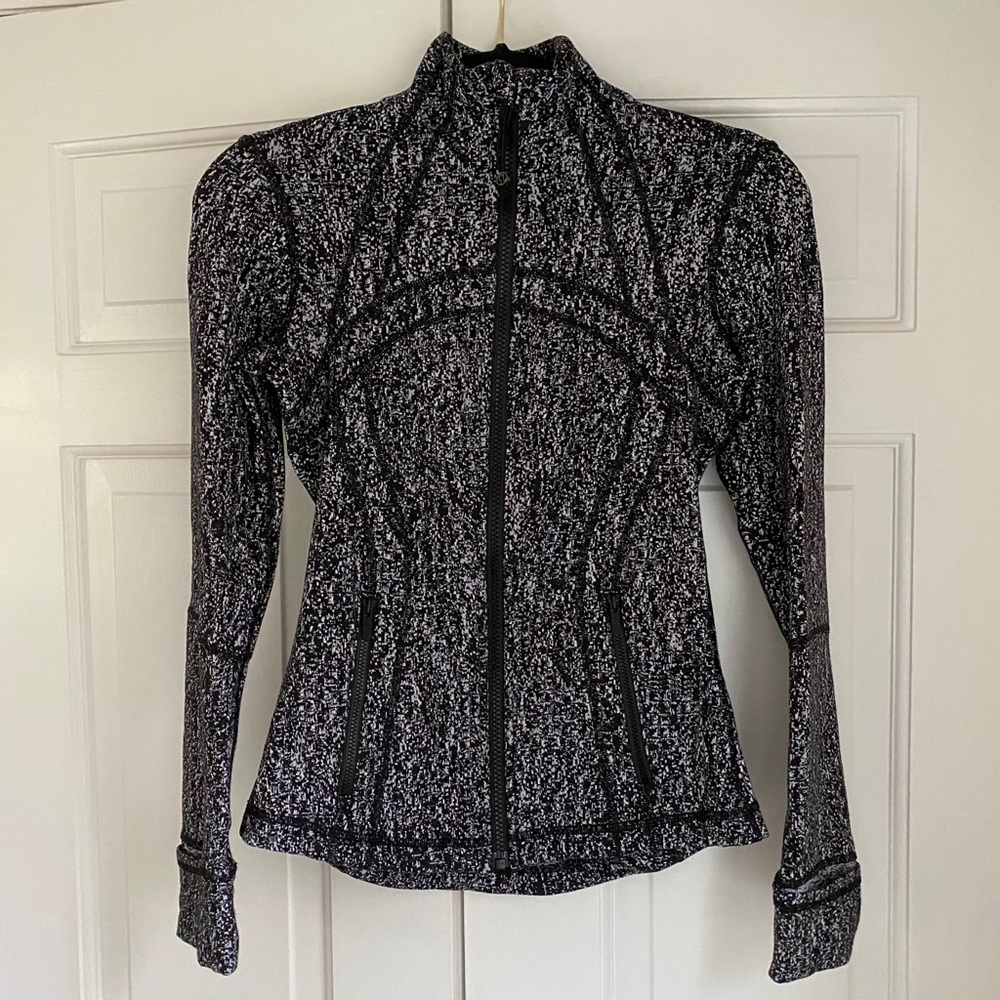 LULULEMON Black & White Zip Up Jacket